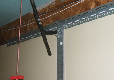 garage door bracket repair in in Los Angeles