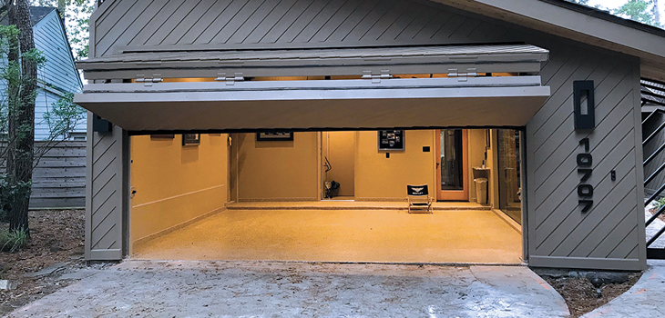 Vertical Bifold Garage Door Repair in Los Angeles 